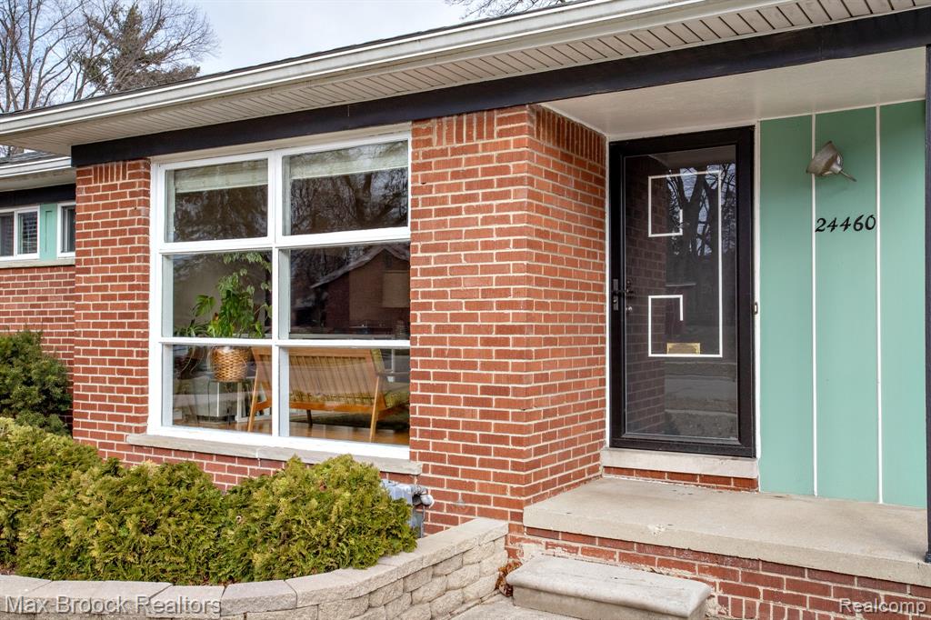 24460 Rosewood Street, Oak Park, MI 48237 — Photo 4