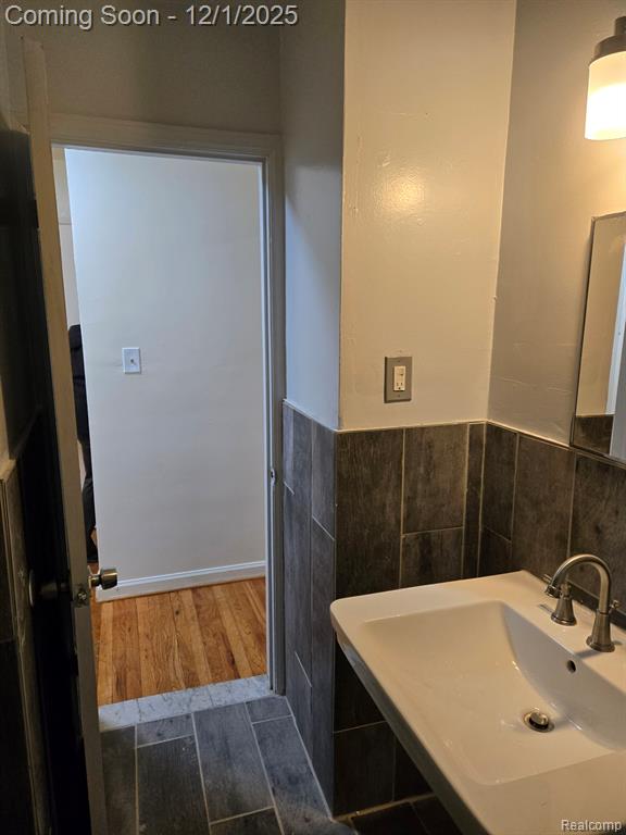 6140 Farmbrook Street, Detroit, MI 48224 — Photo 4
