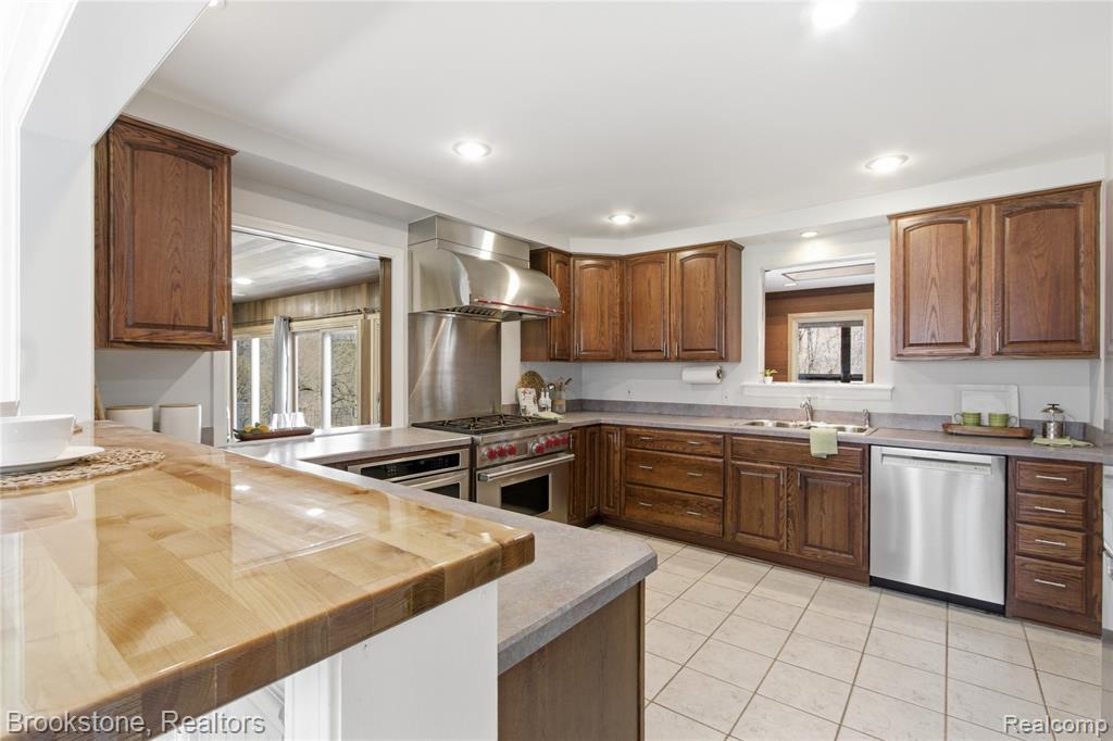 7745 Foster Road, Clarkston, MI — Photo 10