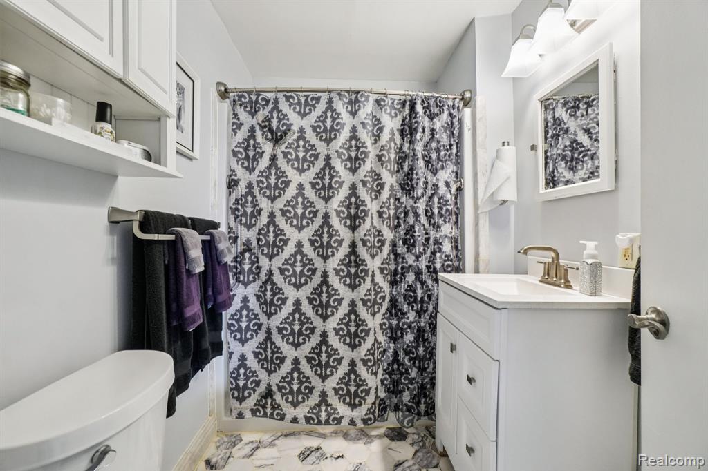471 Lou Alice Drive, Deerfield, MI 48421 — Photo 17