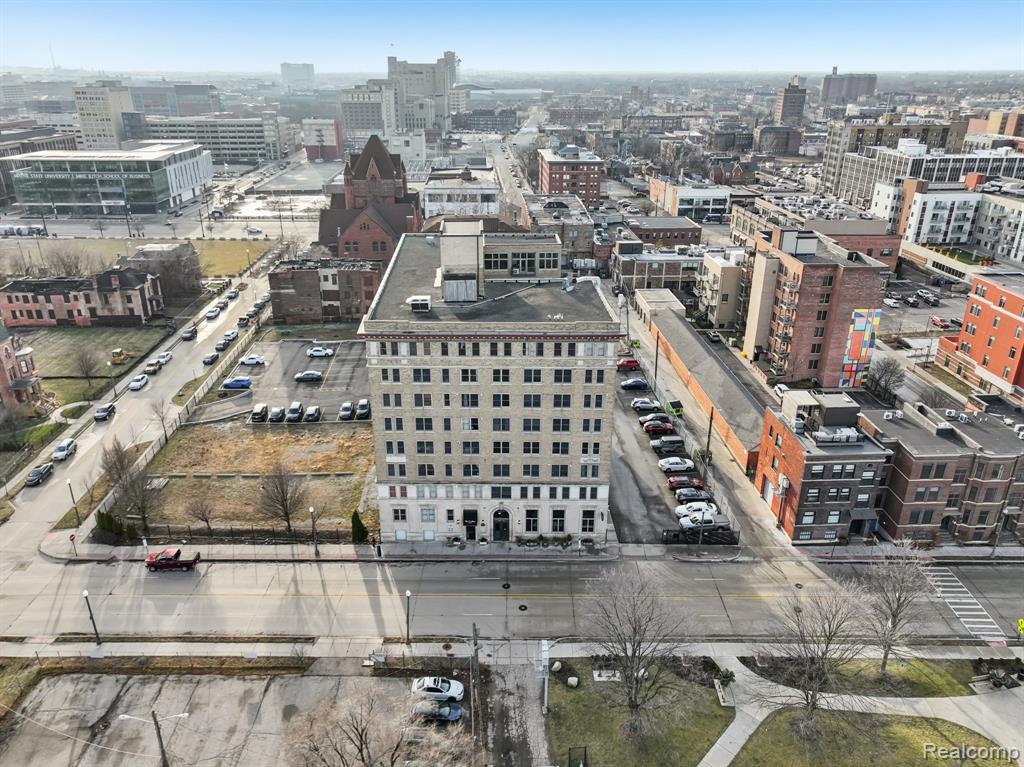 2915 John R Street - Photo 2