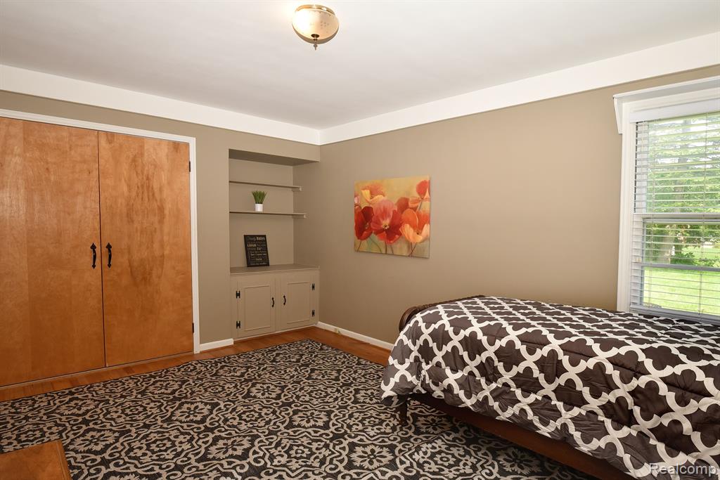 4126 N FULTON Place, Royal Oak, MI 48073 — Photo 13