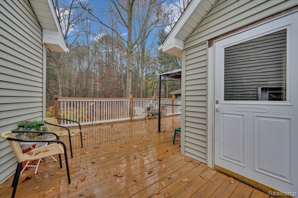 6789 LYONS Road, Imlay City, MI 48444 — Photo 29