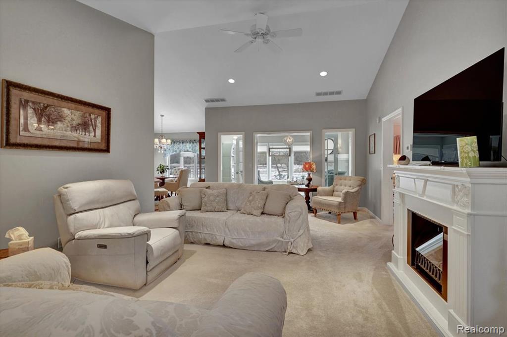 5739 County Kerry Drive Drive, Caseville, MI 48725 — Photo 4