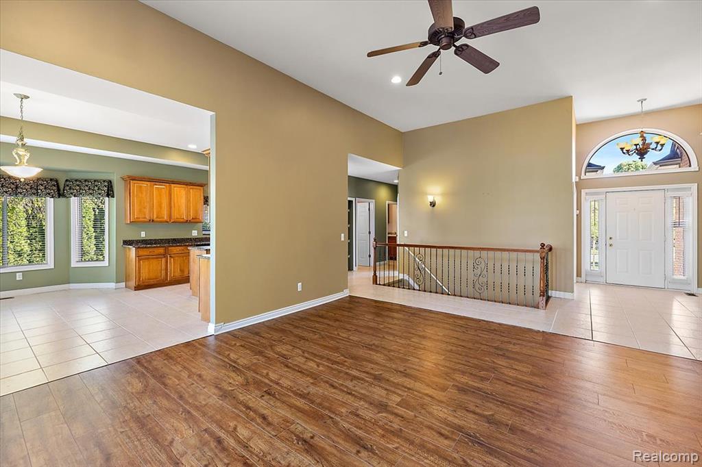 49763 Decker Drive, Shelby Twp, MI 48317 — Photo 17