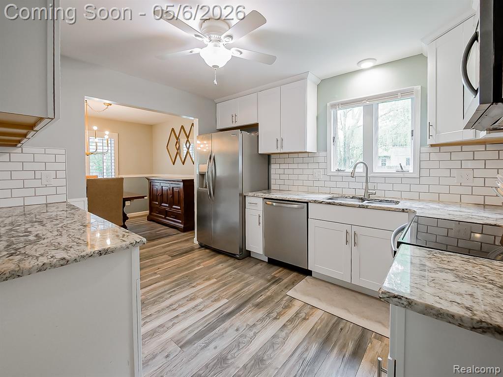 41528 Greenwood Court, Canton, MI 48187 — Photo 11