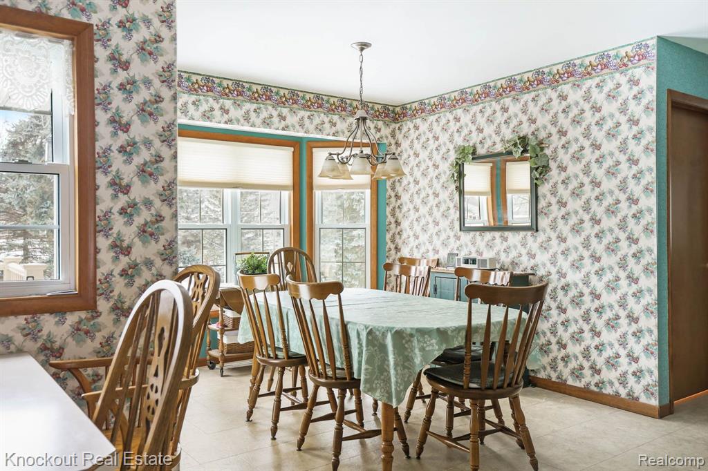 4 MARY LANE COURT, Frankenmuth, MI 48734 — Photo 20