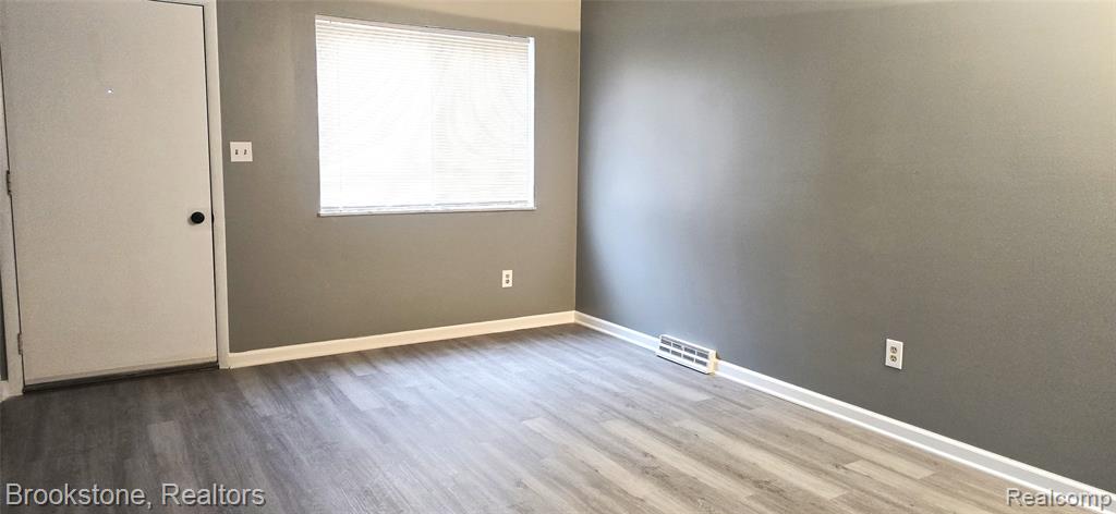 11920 Maxfield Boulevard, Hartland, MI 48353 — Photo 10