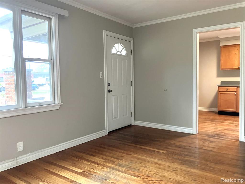 925 WOODWARD Heights, Ferndale, MI 48220 — Photo 8