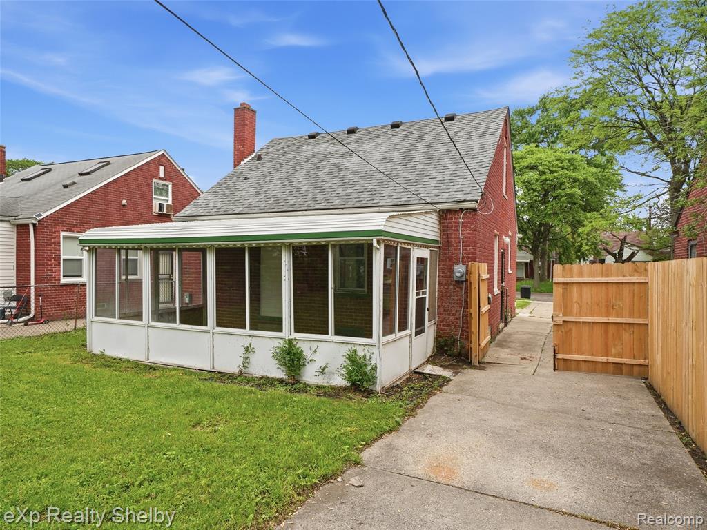 16476 Rossini Drive, Detroit, MI 48205 — Photo 33