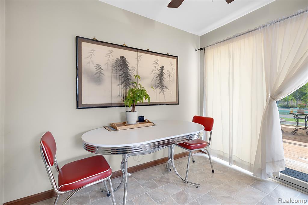 22827 Meridian Road, Grosse Ile, MI 48138 — Photo 33