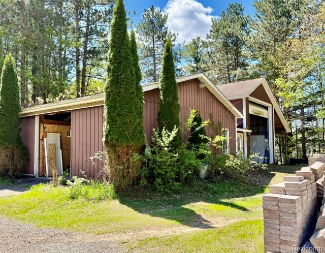 6087 Cyclone Road, Otter Lake, MI 48464 — Photo 25