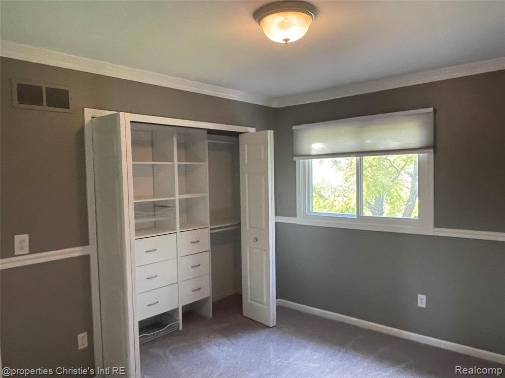 852 Linden Way, Auburn Hills, MI 48326 — Photo 33
