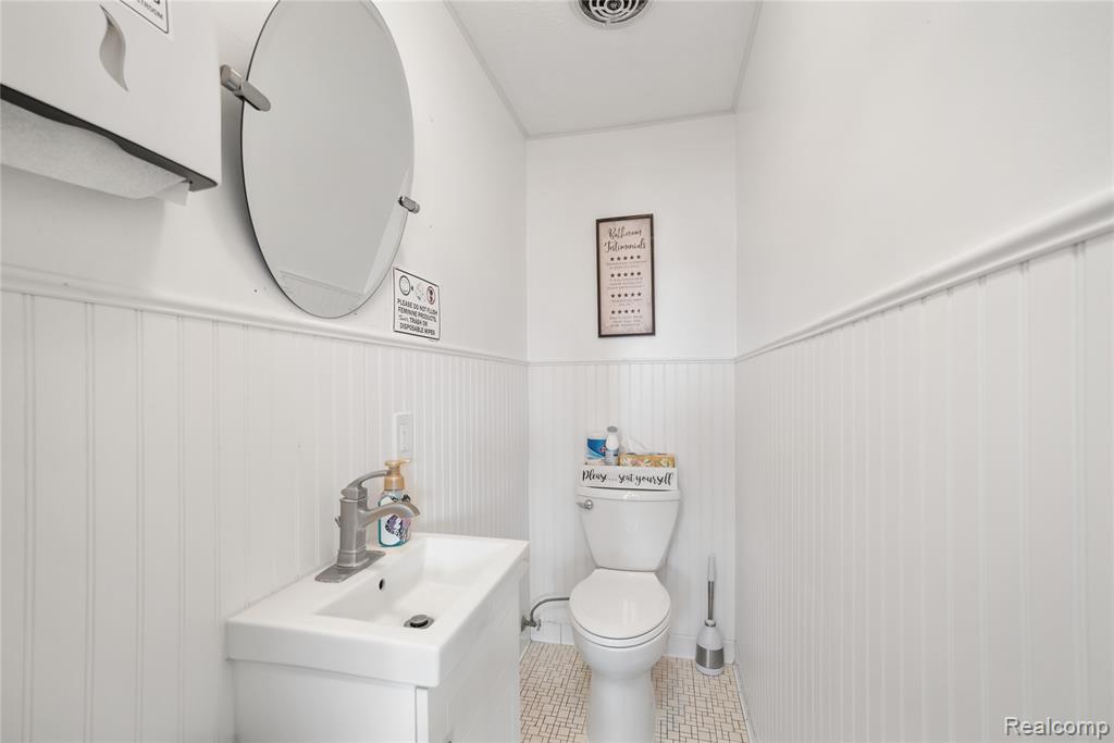 4680 Dixie Highway, Waterford, MI — Photo 22