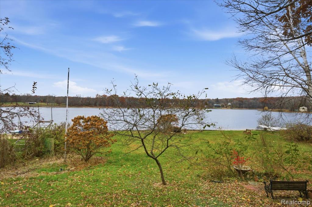 5896 Silver Birch Road, Hadley, MI 48462 — Photo 40