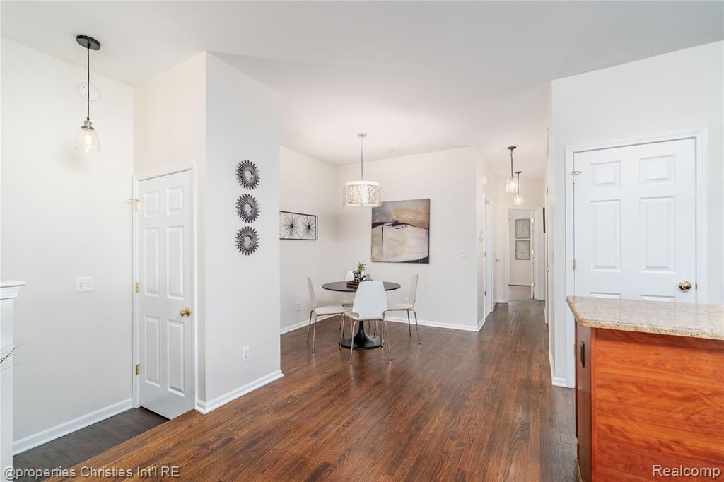 25558 Portico Lane, Novi, MI — Photo 12