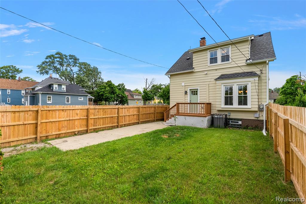 2476 Beals Street, Detroit, MI 48214 — Photo 35
