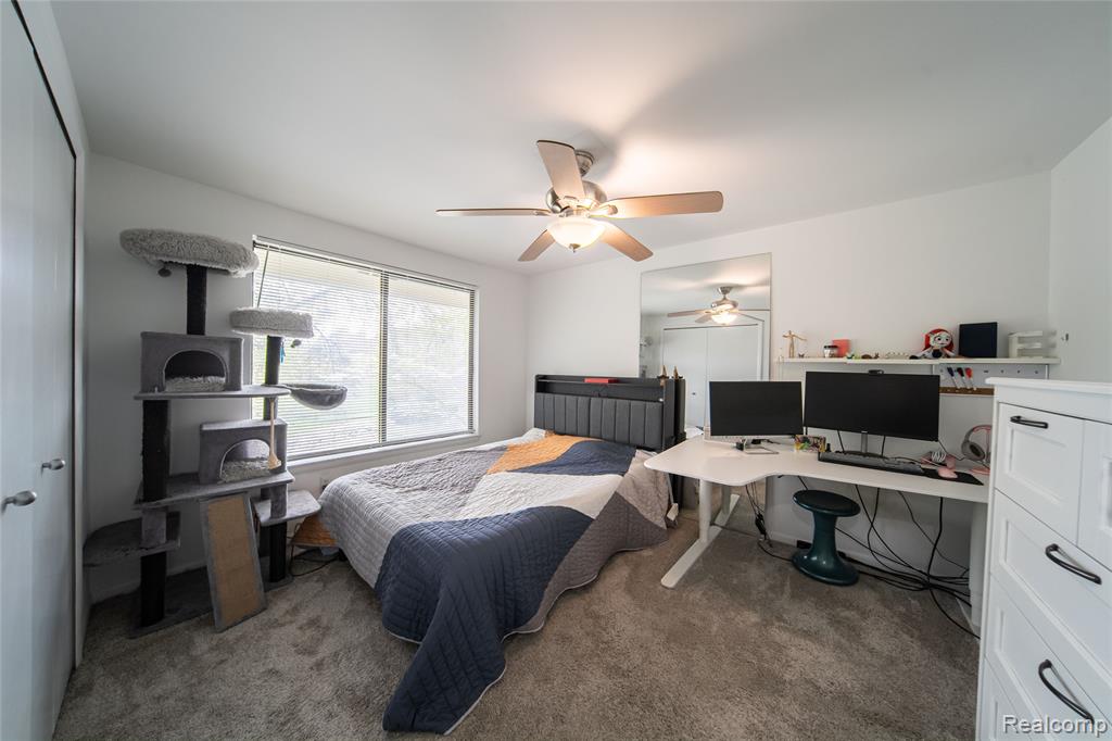 5590 Hillcrest Circle W, West Bloomfield, MI — Photo 15