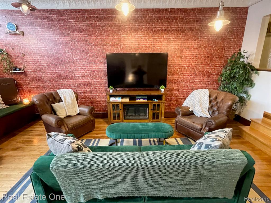 2454 Florian Street, Hamtramck, MI 48212 — Photo 27