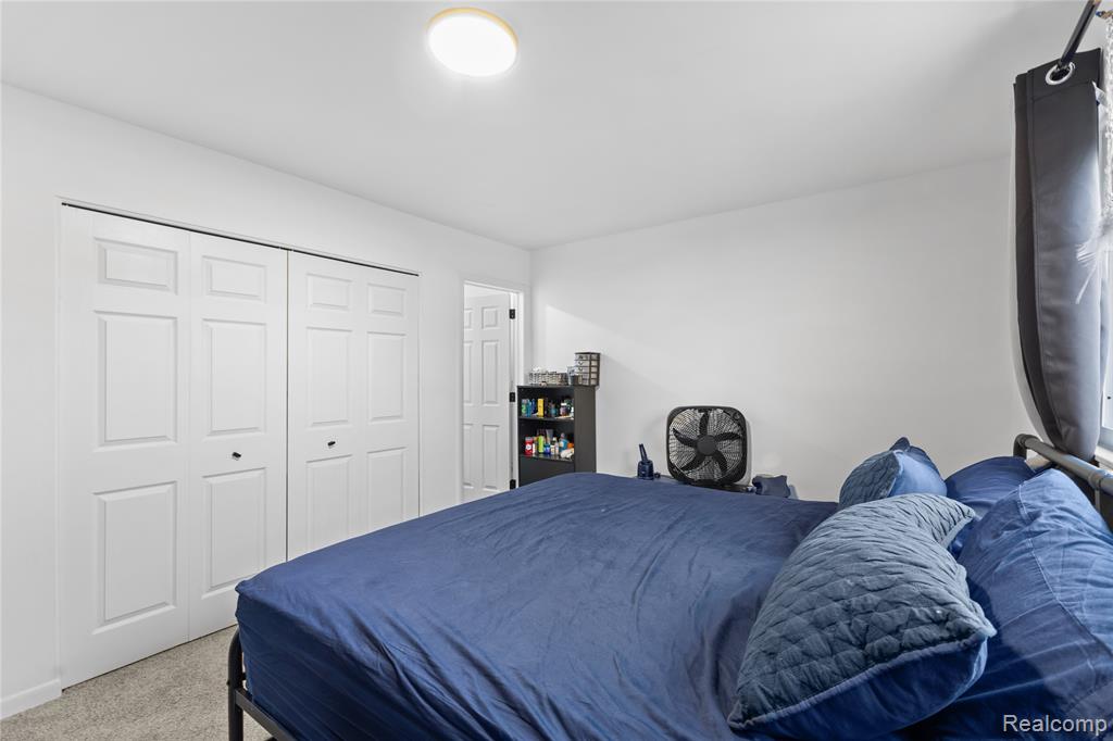 23016 Pembroke Avenue, Detroit, MI 48219 — Photo 24