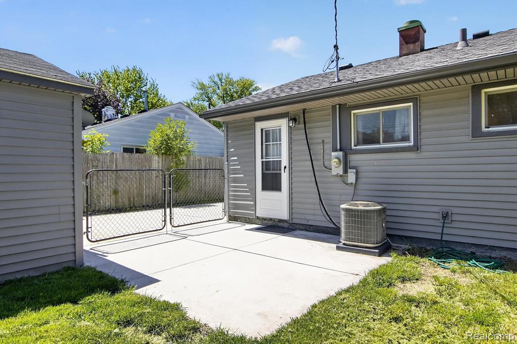 5877 William Street, Taylor, MI 48180 — Photo 29