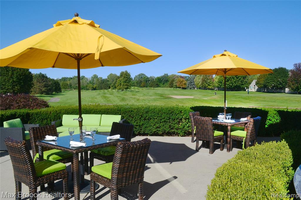 888 Tartan Trail, Bloomfield Hills, MI 48304 — Photo 48