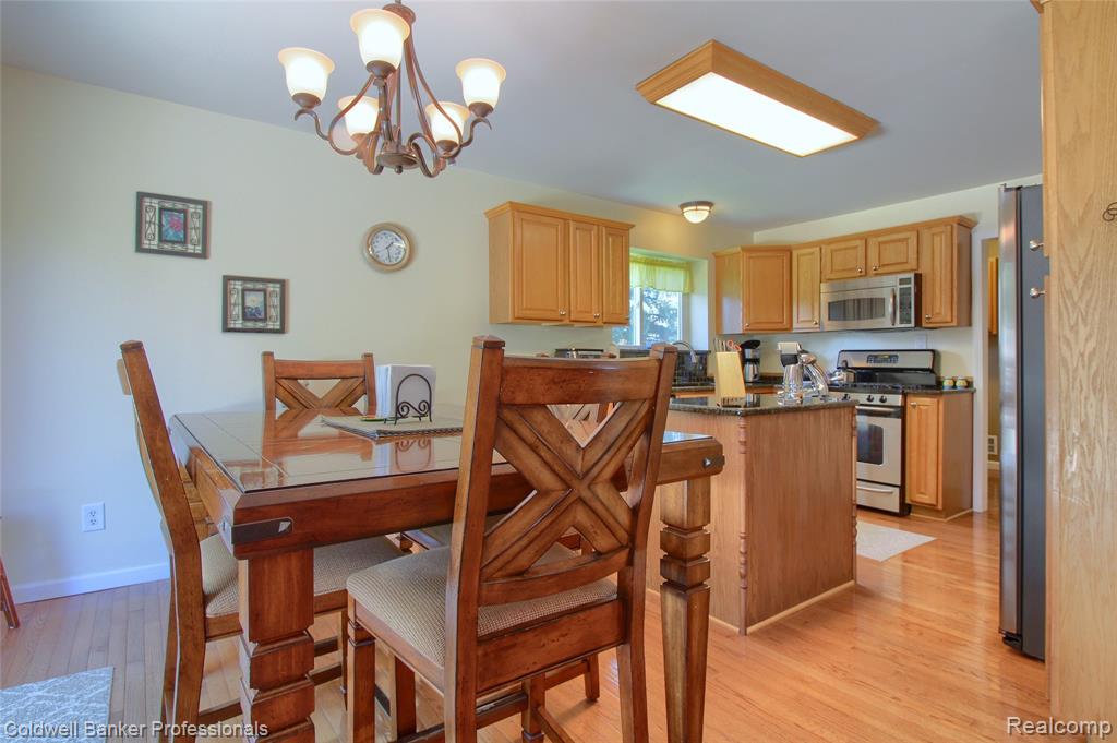 7749 Dover Drive, Ypsilanti, MI 48197 — Photo 9