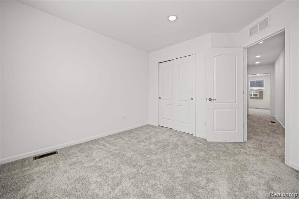 43071 Atwood Avenue, Novi, MI — Photo 37