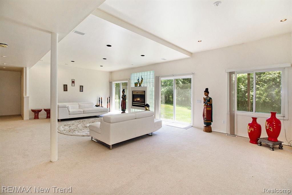 5573 SILVER POND, West Bloomfield, MI — Photo 48