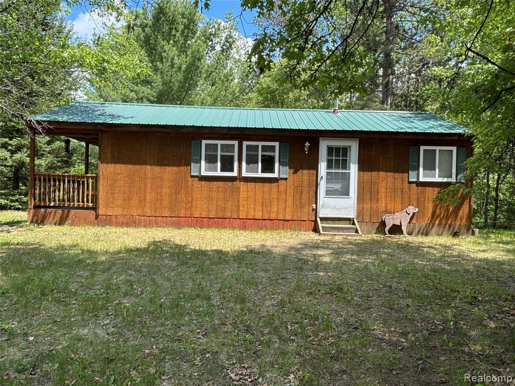 955 Aeronca Street, Luzerne, MI 48636