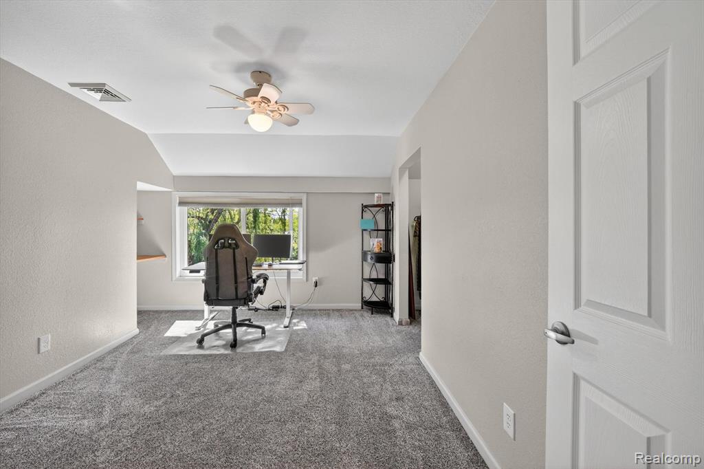 10520 North Dixie, South Rockwood, MI — Photo 20