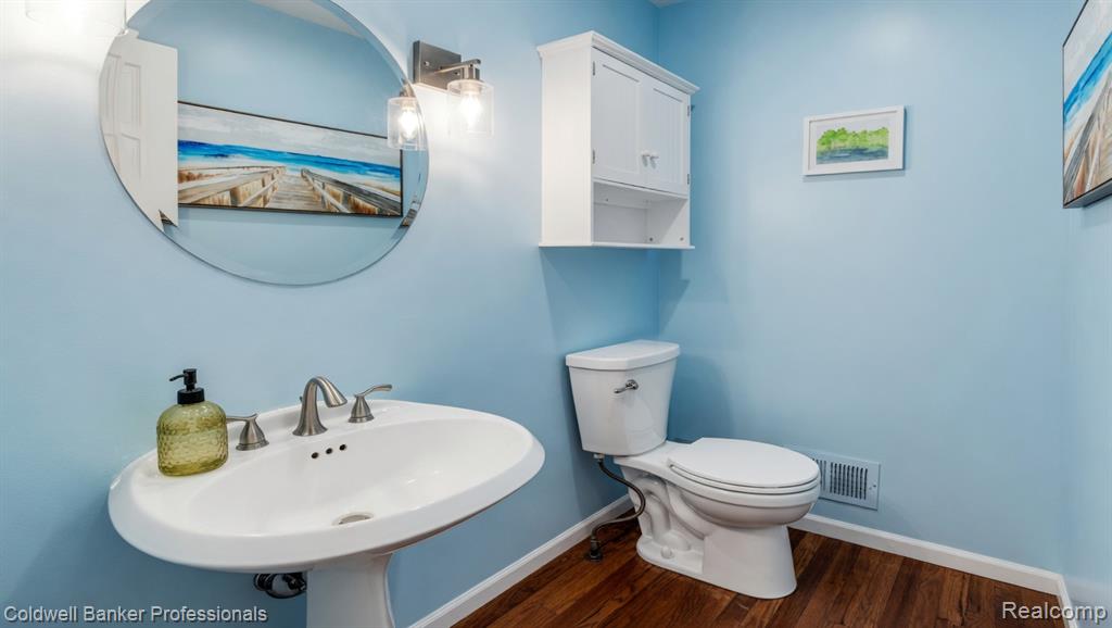 1345 Kings Pointe Road, Grand Blanc, MI 48439 — Photo 24