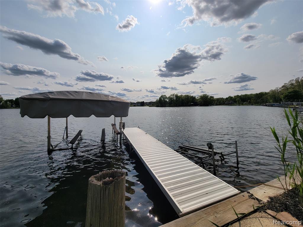 9635 Norman Road, Clarkston, MI 48348 — Photo 34