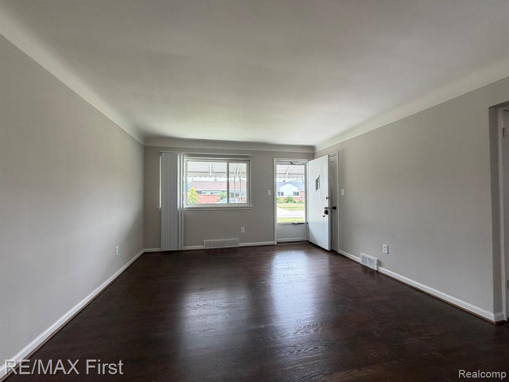 25184 Collingwood Street, Roseville, MI 48066 — Photo 9