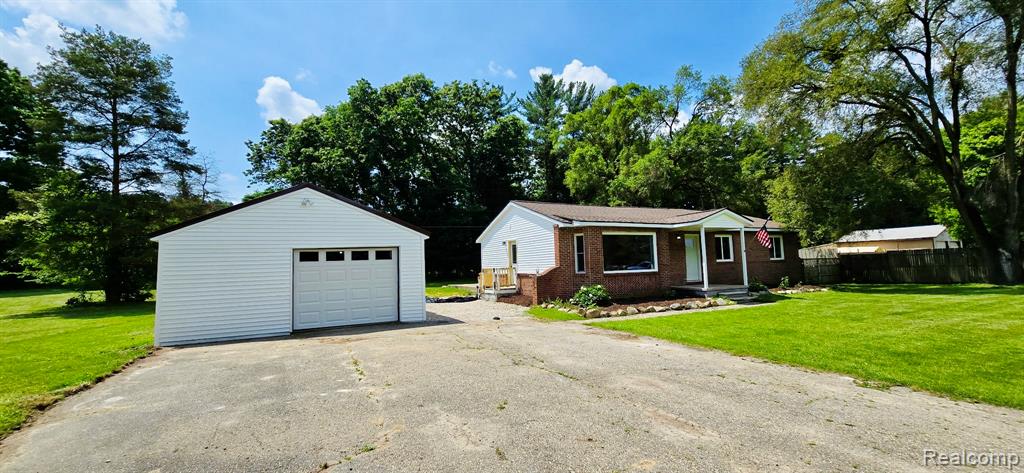 20891 Winifred Court, Pinckney, MI 48169 — Photo 22