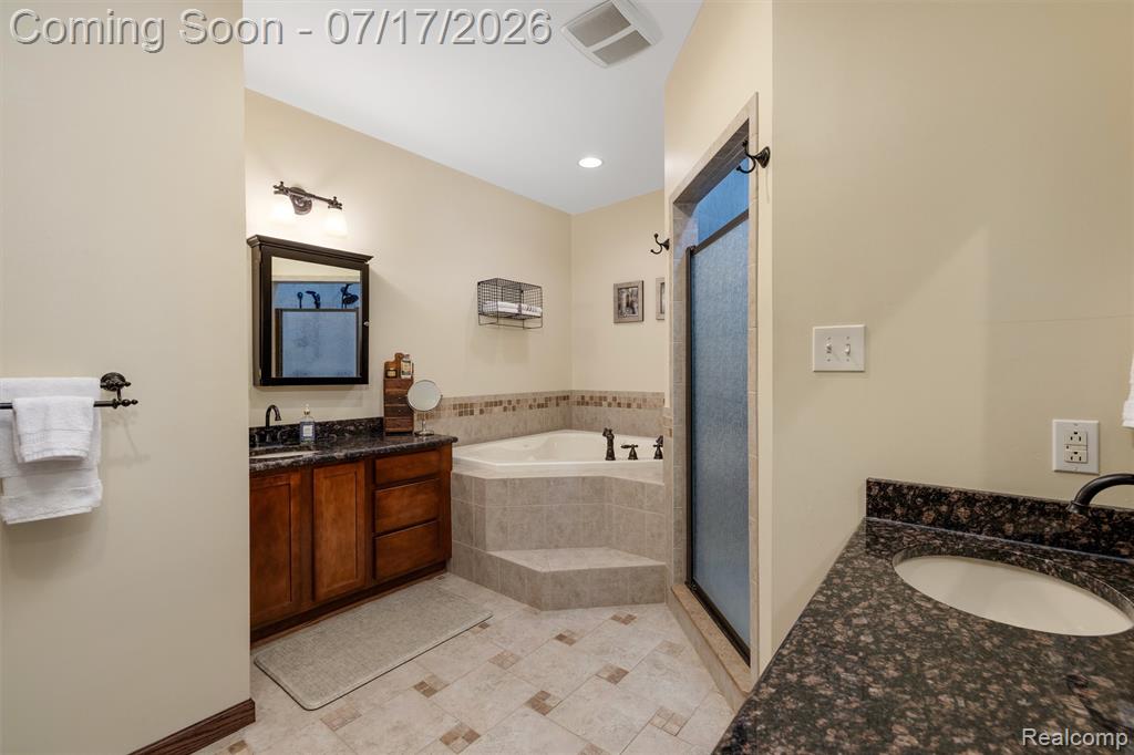 8250 Rattalee Lake Road, Clarkston, MI 48348 — Photo 27