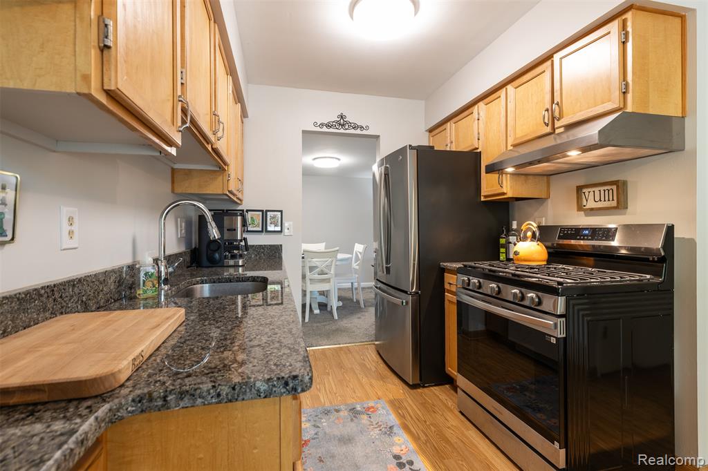 42126 Pellston Drive, Northville, MI 48167 — Photo 11