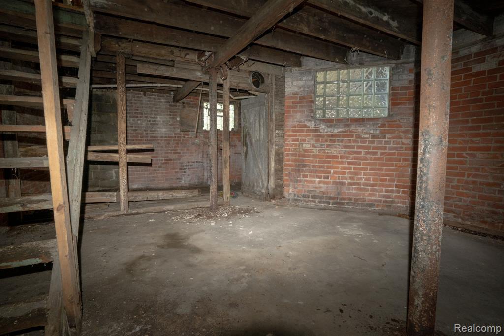 7250 Saint Paul Street, Detroit, MI 48214 — Photo 3