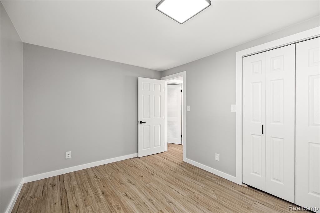 65 Algansee Drive, Troy, MI 48083 — Photo 18
