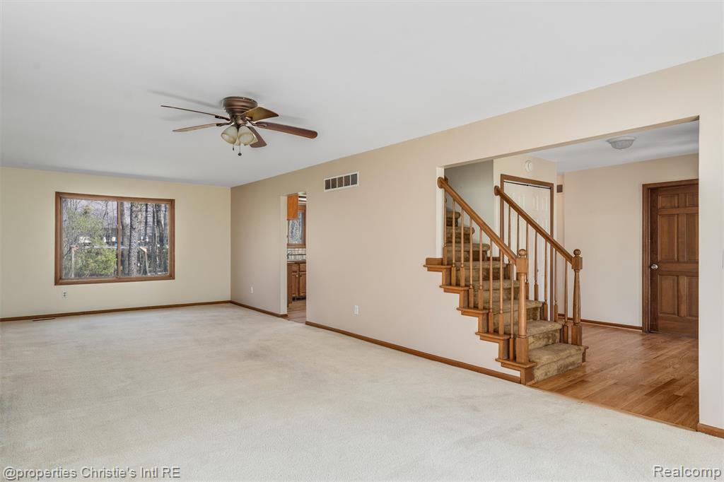 7514 Olde Sturbridge Trail, Clarkston, MI 48348 — Photo 2
