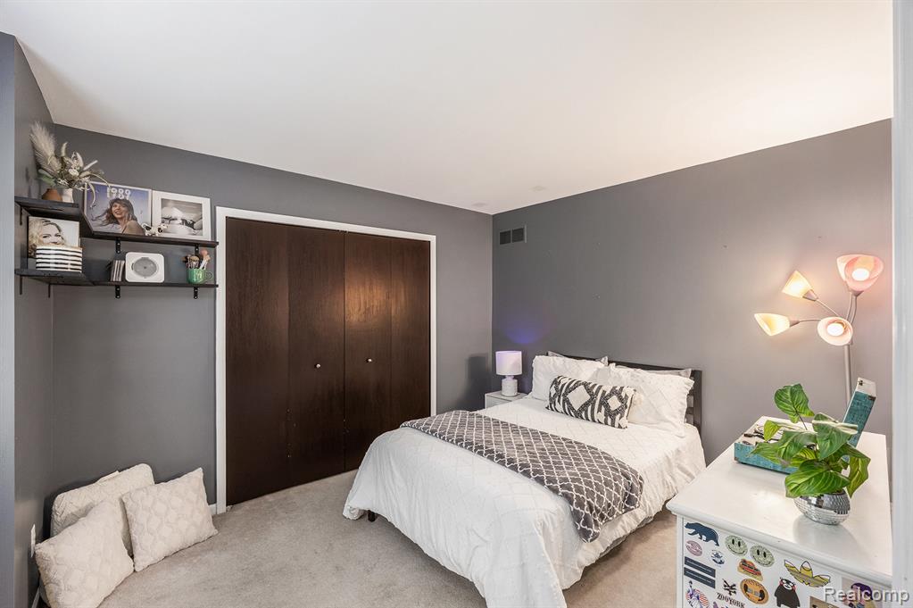 9780 Oak Valley Drive, Clarkston, MI 48348 — Photo 18