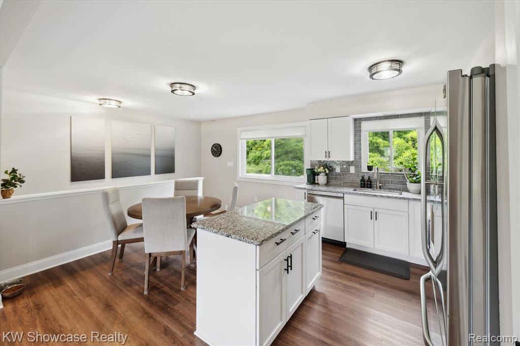9296 Hilton Road, Brighton, MI 48114 — Photo 13