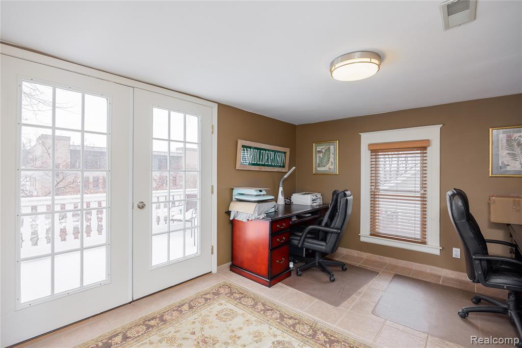 815 N Main Street, Rochester, MI 48307 — Photo 28
