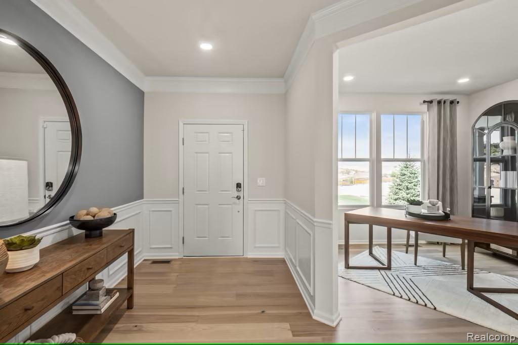 30105 Norway Drive, New Hudson, MI, 48165