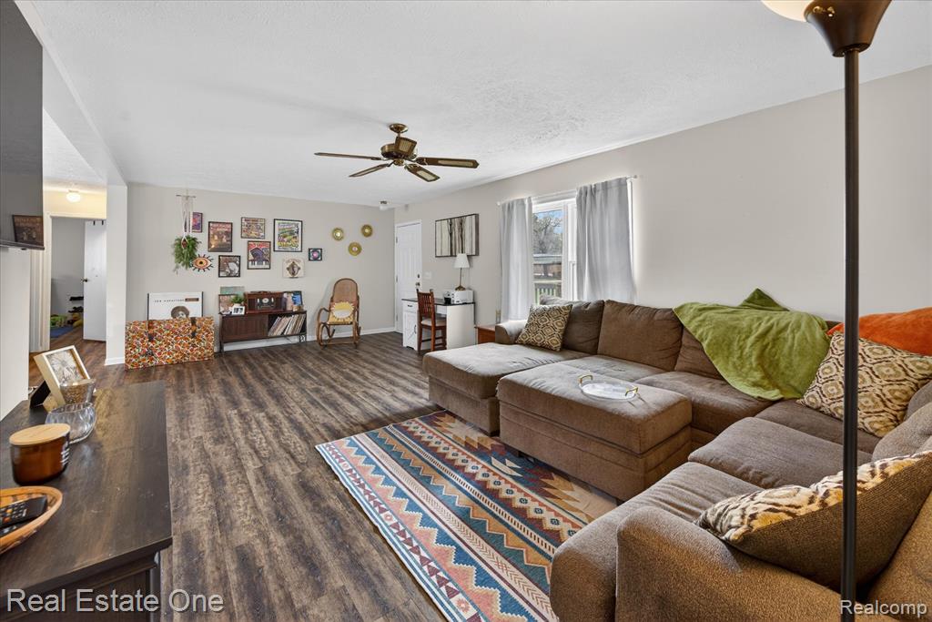 7841 Bergin Road, Howell, MI 48843 — Photo 6