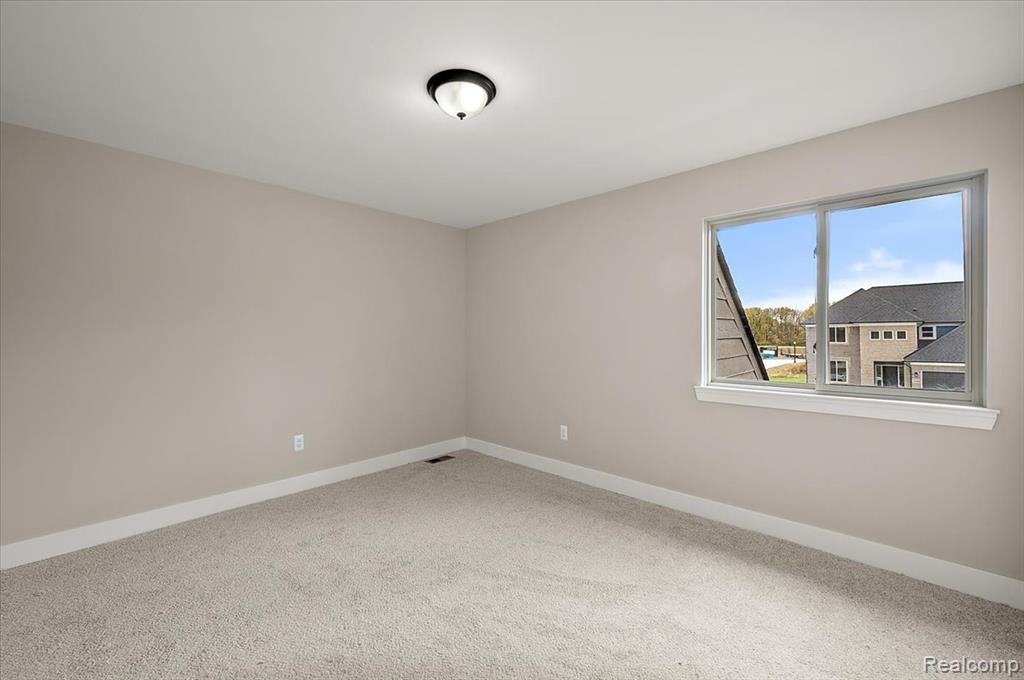 50437 MISTWOOD Drive, Macomb, MI 48042 — Photo 44