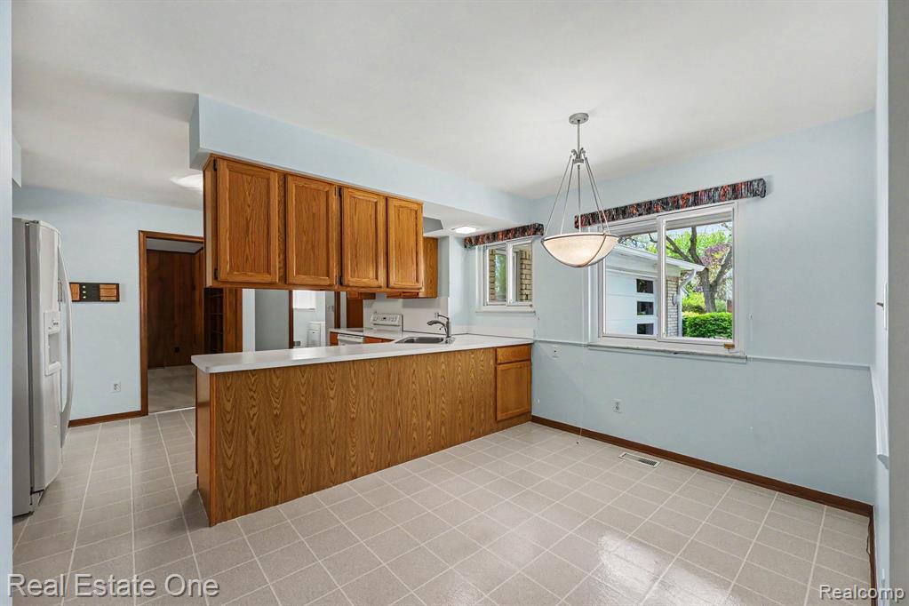 3888 Boulder Drive, Troy, MI 48084 — Photo 13