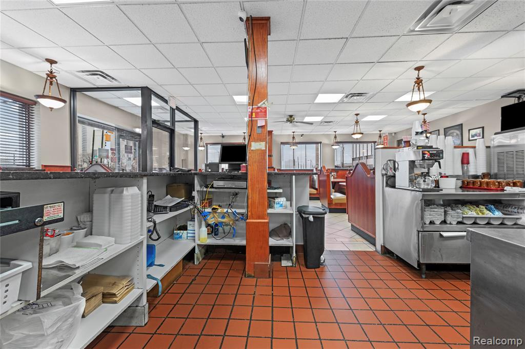 1350 W Fort Street, Detroit, MI 48226 — Photo 11