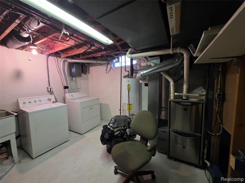 1842 Lathers Street, Garden City, MI — Photo 15