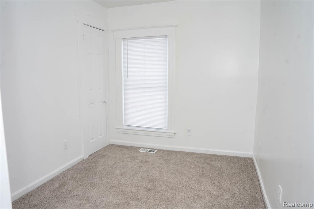 81 WILLARD Street, Pontiac, MI 48342 — Photo 24